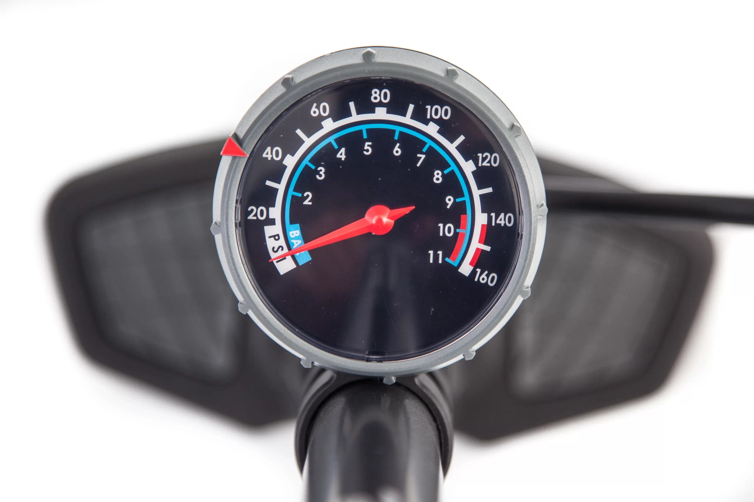 Pumpa velká CRUSSIS hliníková 11 bar, černá - Obrázek 2