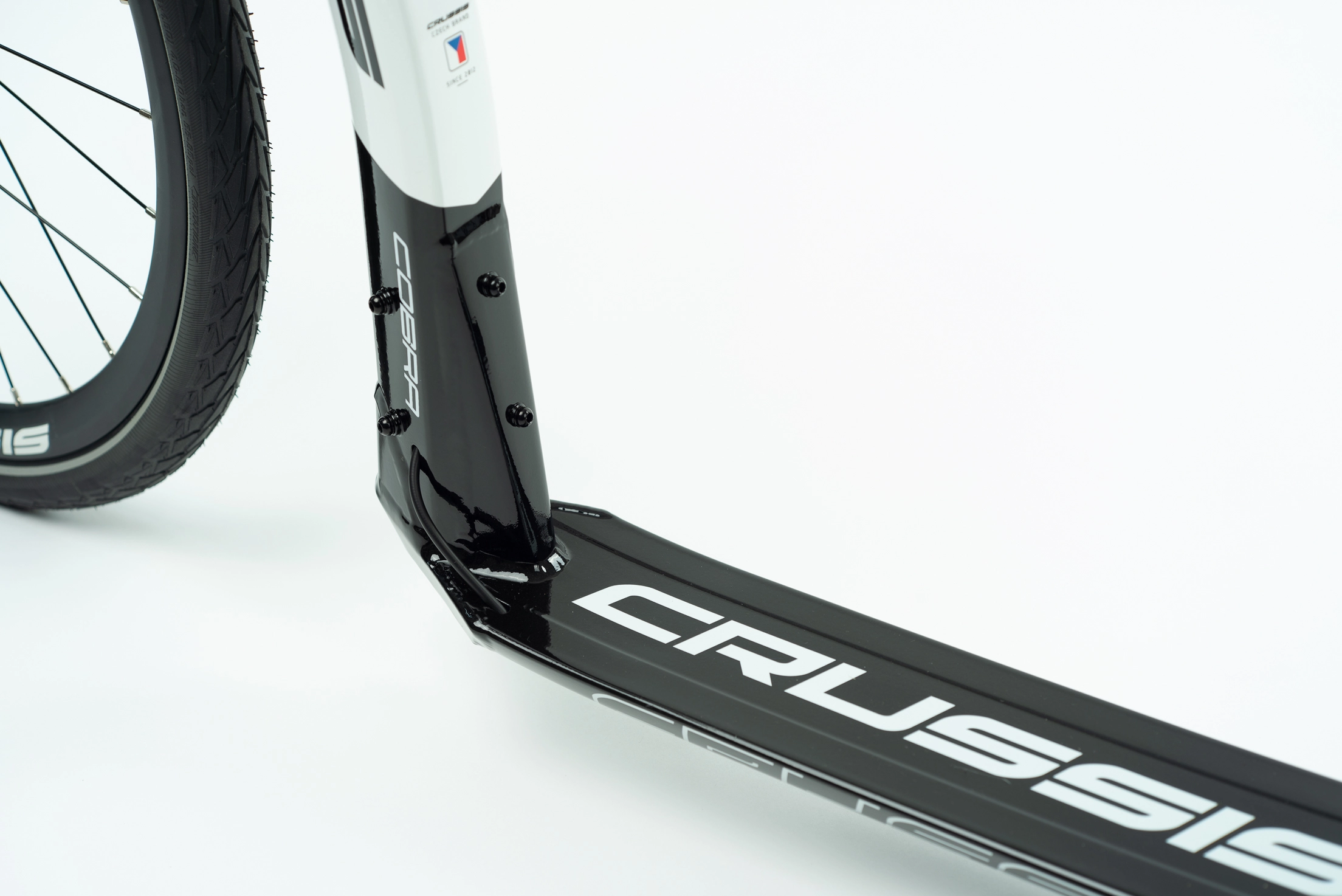 Crussis koloběžka Cobra Sport 4.2-2 černá/bílá - Obrázek 6