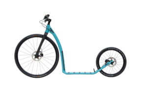 Koloběžka KOSTKA TRAVEL PRO Carbon (G7) Barva Magic Cyan