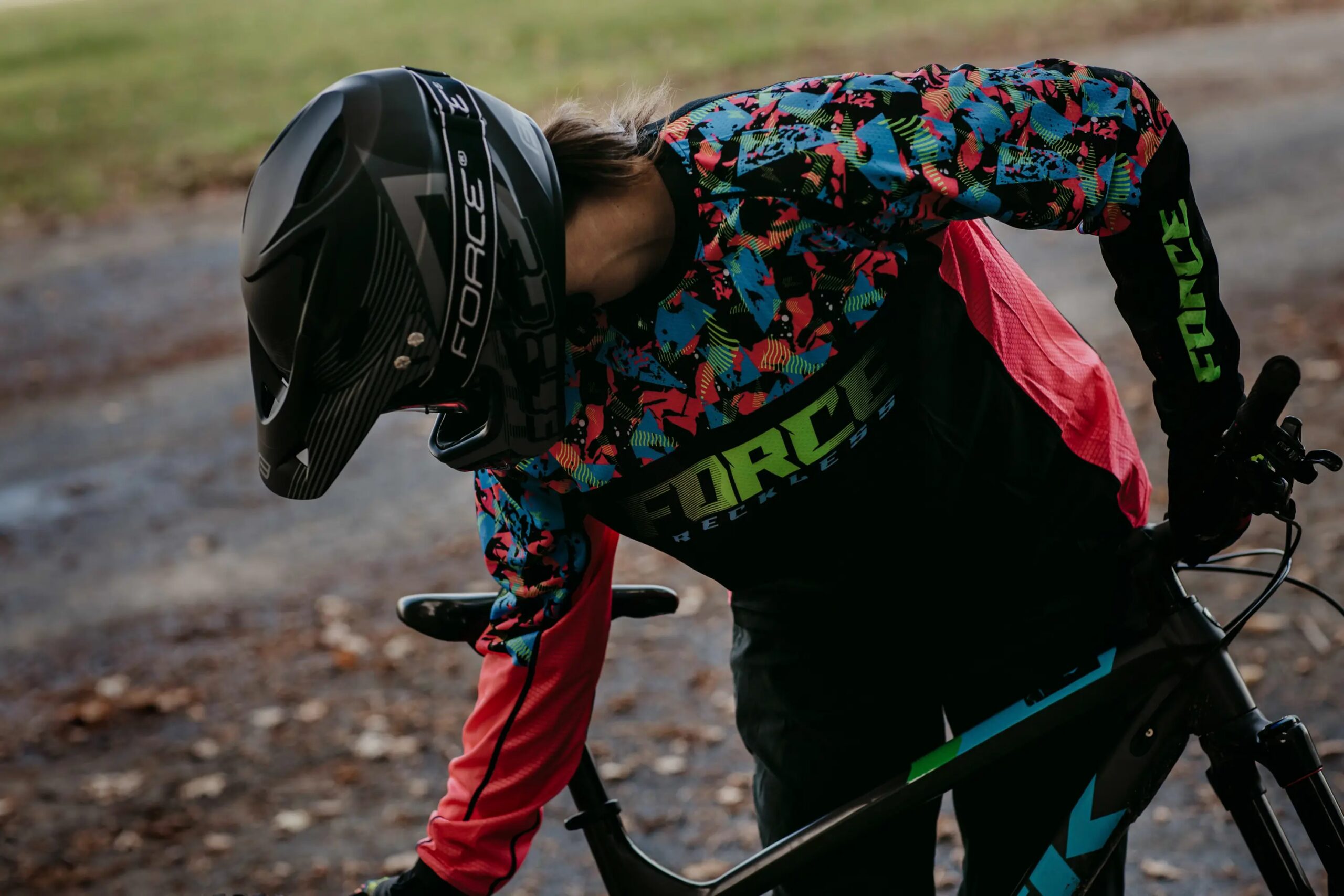dres F RECKLESS dl. rukáv, černo-růžovo-fluo L - Obrázek 6