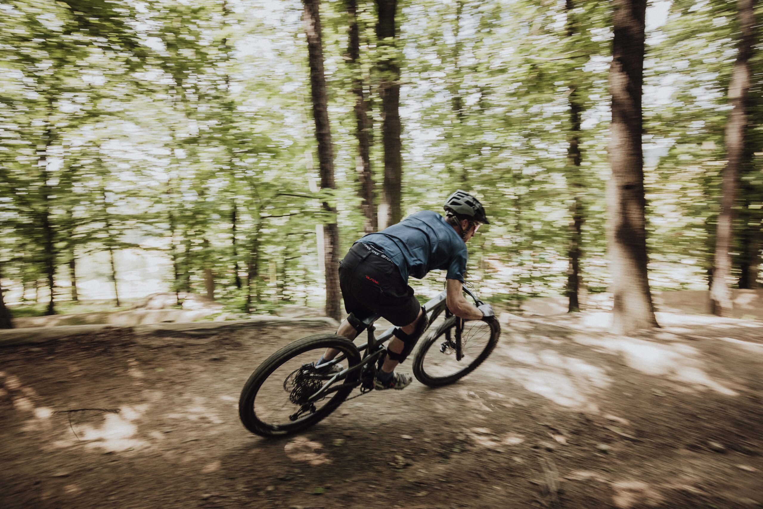dres FORCE MTB MOUNT krátký rukáv, tm. modrý S - Obrázek 5
