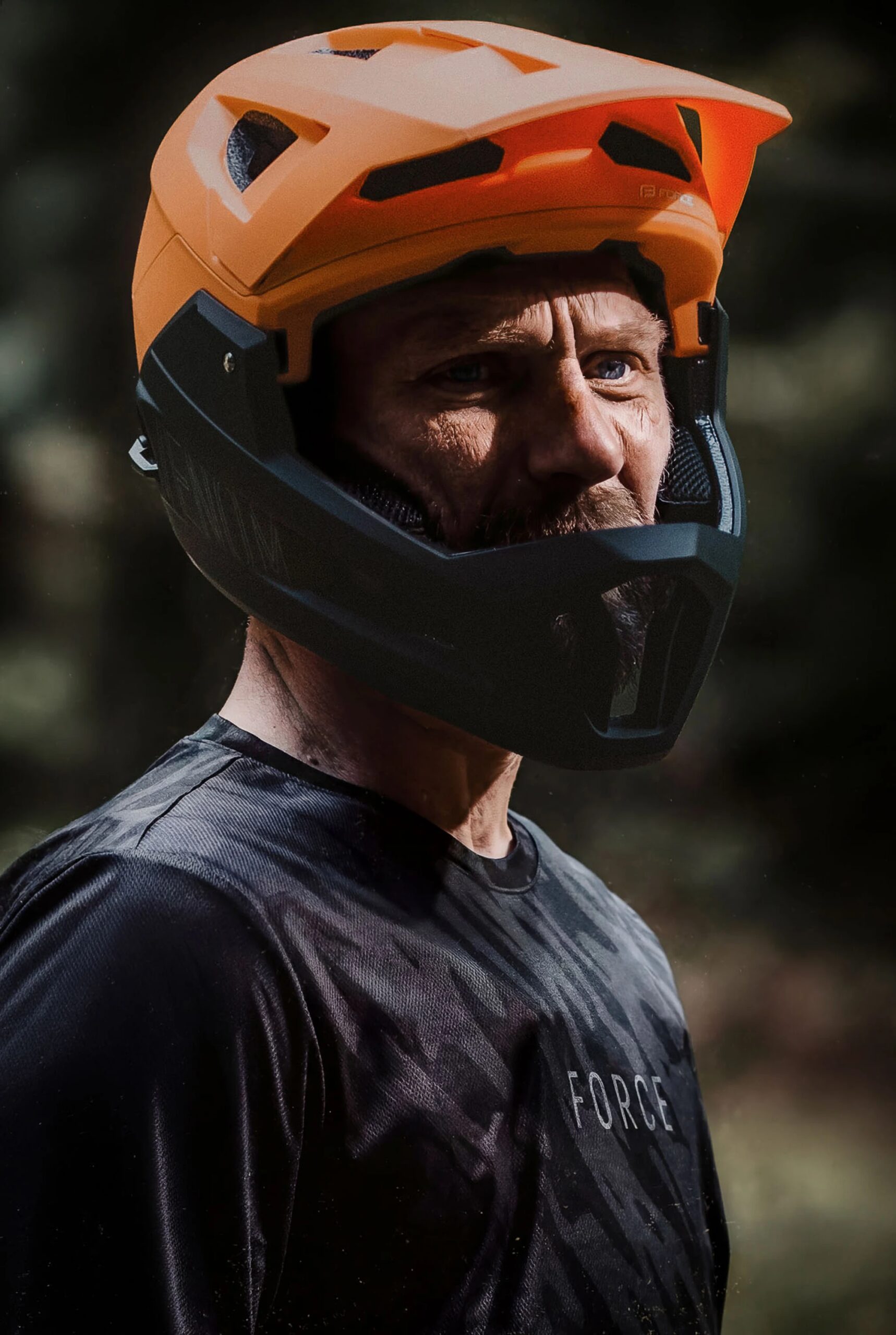 dres FORCE MTB RULES kr. rukáv, černo-šedý L - Obrázek 4