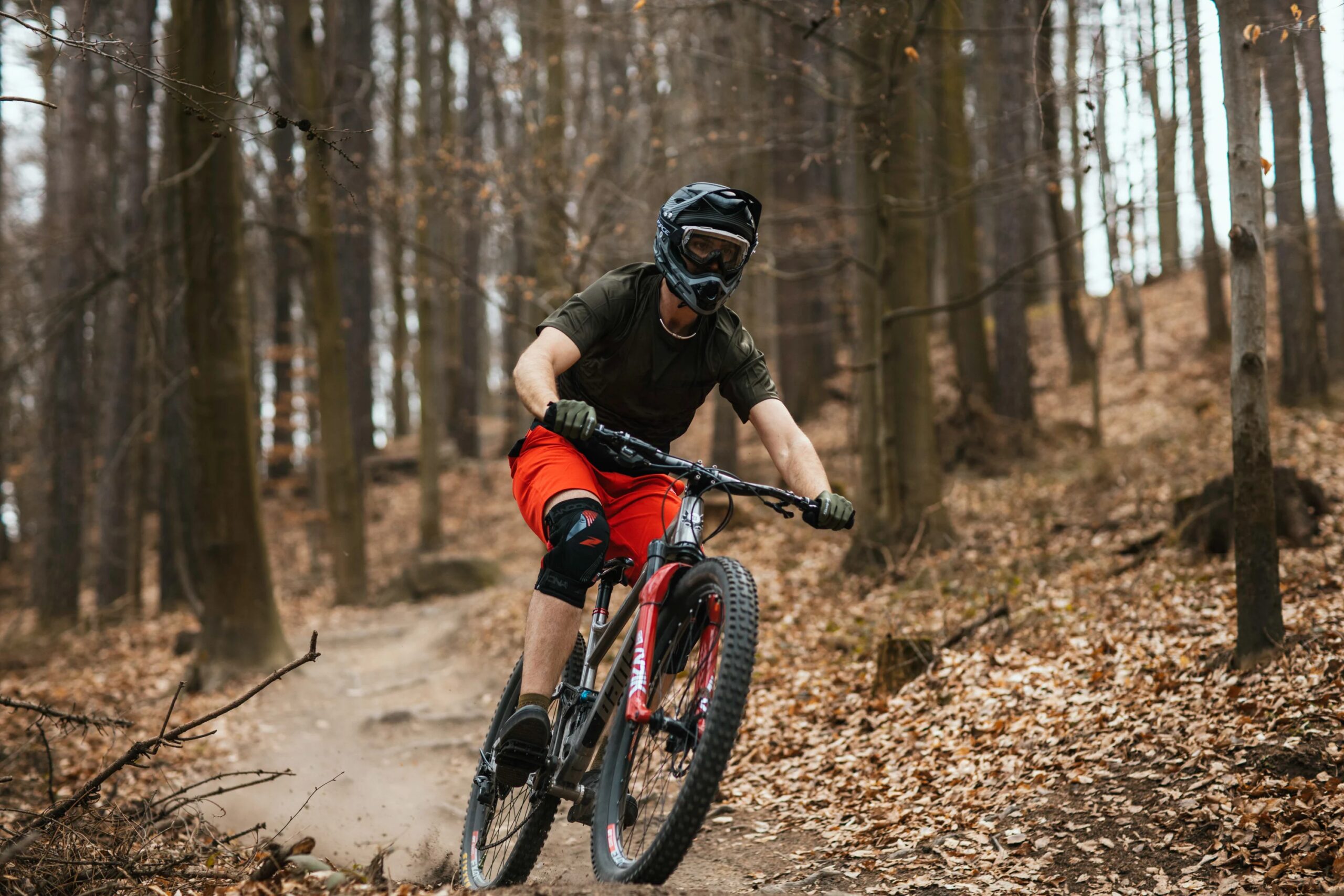 kraťasy F BLADE MTB odnímatelná vložka, červené M - Obrázek 6