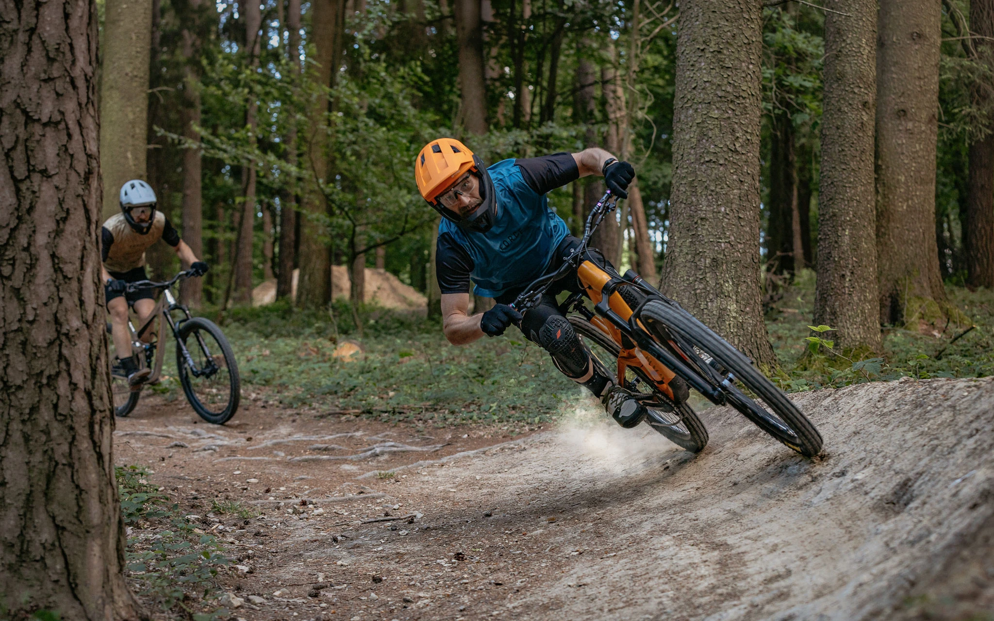 přilba FORCE VENOM downhill, oranžovo-černá, S-M - Obrázek 8