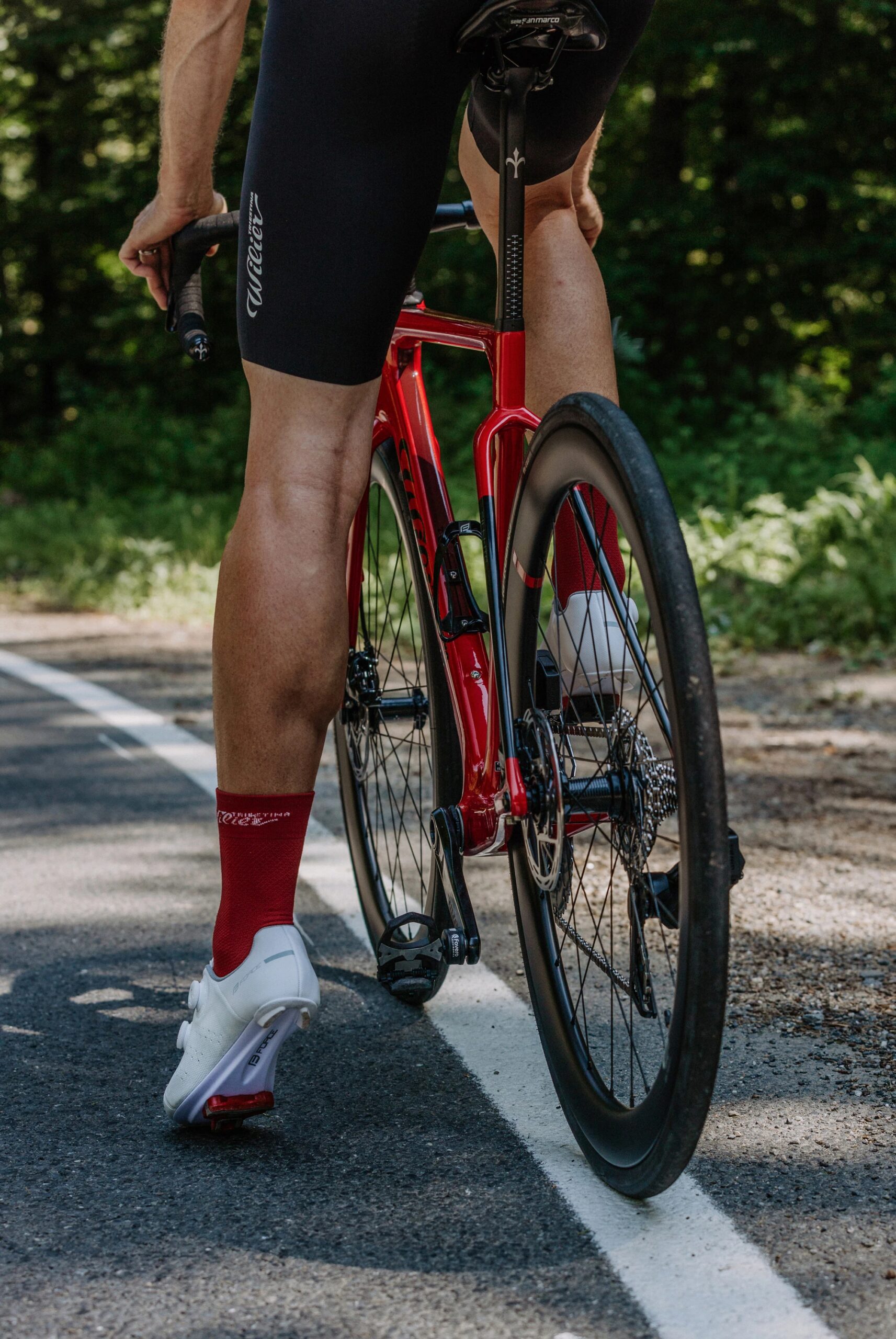 tretry FORCE ROAD AERIS CARBON, bílé 40 - Obrázek 8